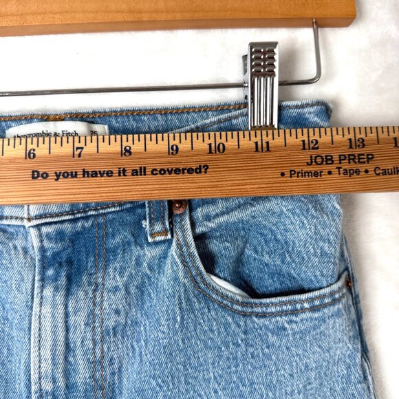 Abercrombie And Fitch The 90s Straight Ultra High Rise Jeans 25 Light Wash - Picture 4 of 7
